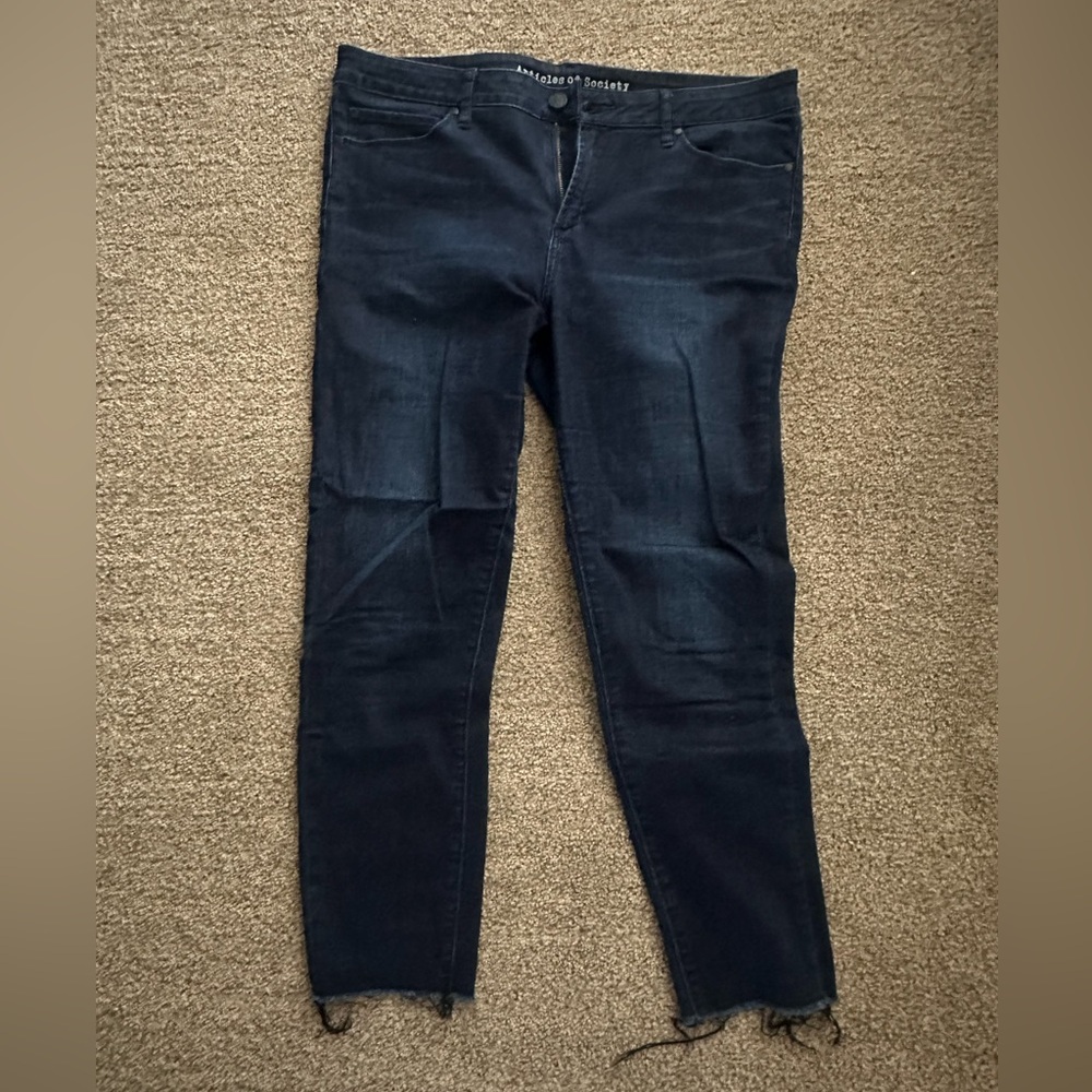Dark denim jeans size 32